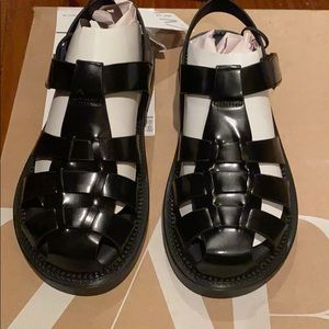 Zara black fisherman sandals
